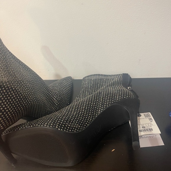 NWT Zara sparkled booties size 7.5 - Picture 3 of 3